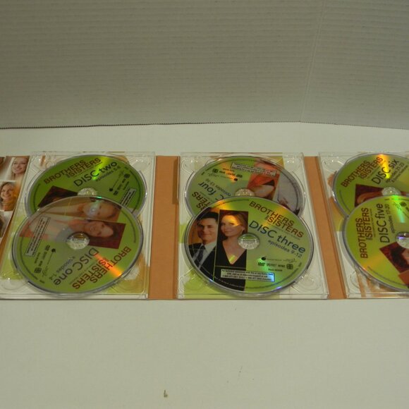 BROTHERS AND SISTERS SEASON 1 DVD Sally Fields Rob Lowe Calista Flockhart - Picture 4 of 5